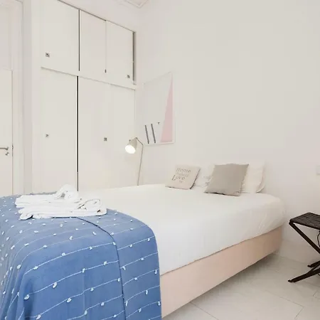 Baixa Tile Blue Two-bedroom - By Lu Holidays Daire *