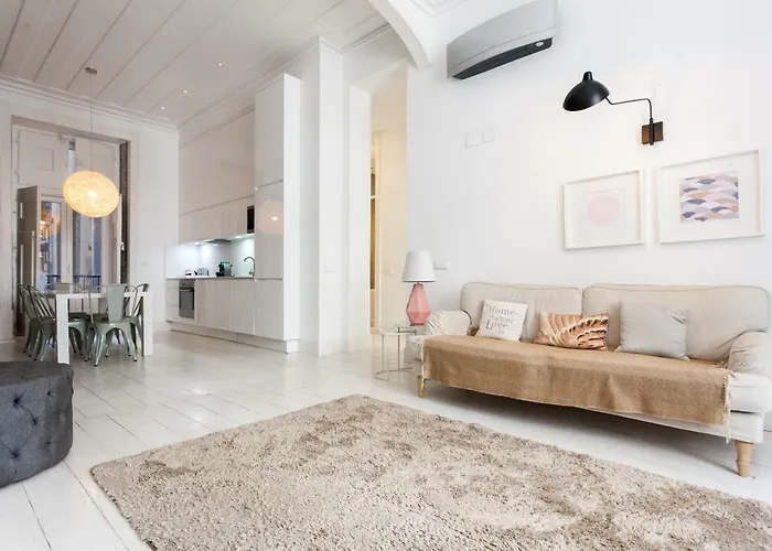 Baixa Tile Blue Two-bedroom - By Lu Holidays *