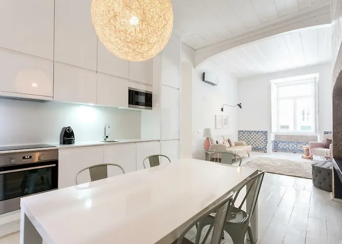 Apartamento Baixa Tile Blue Two-bedroom - By Lu Holidays