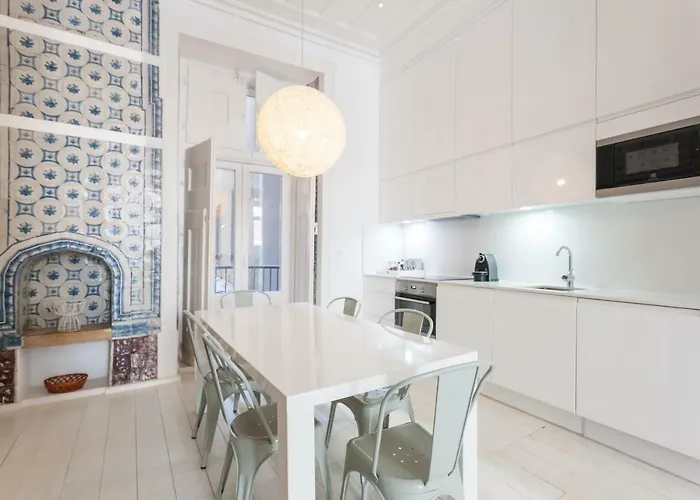 Baixa Tile Blue Two-bedroom - By Lu Holidays