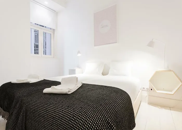 Baixa Tile Blue Two-bedroom - By Lu Holidays Lisboa
