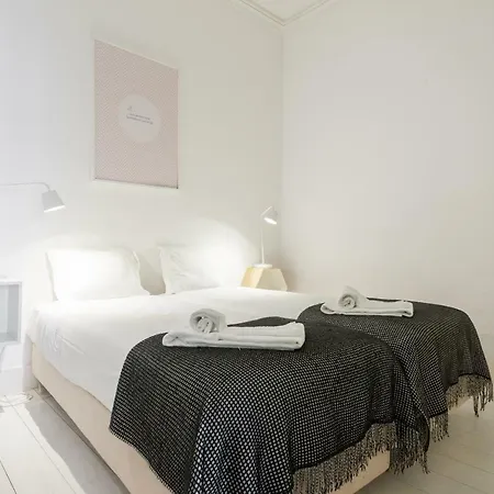 Baixa Tile Blue Two-bedroom - By Lu Holidays Lisboa